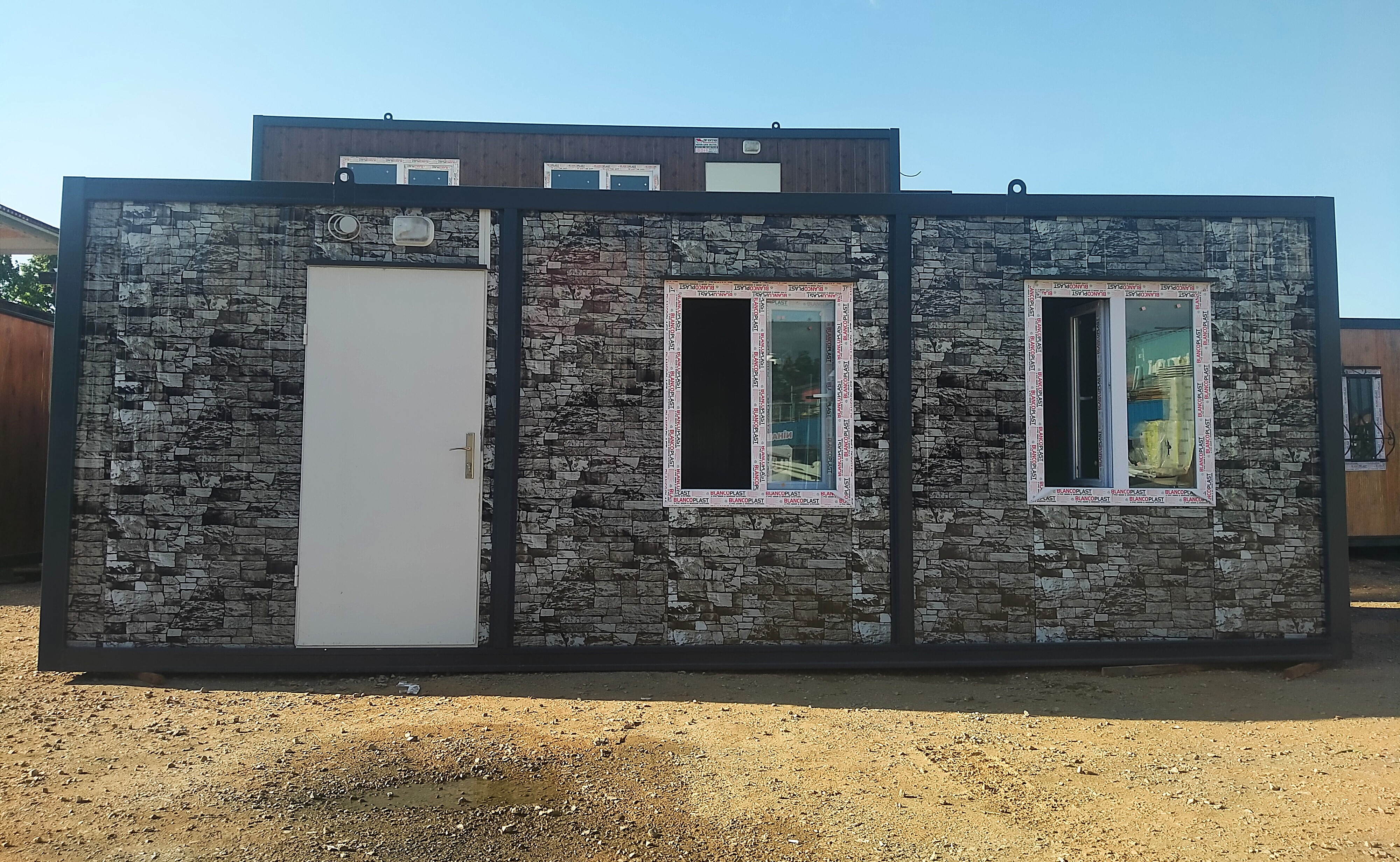 21 M² TAŞ DESEN SANDWİCH PANEL KONTEYNER/FULL