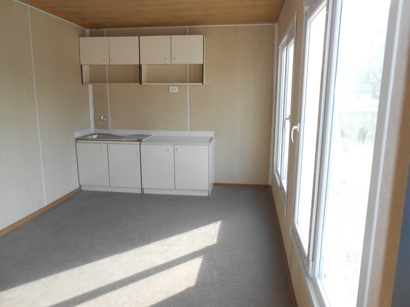 42 m² BİRLEŞİM-İÇİ BETOPAN-DIŞI AHŞAP DESENLİ SAC KONTEYNER