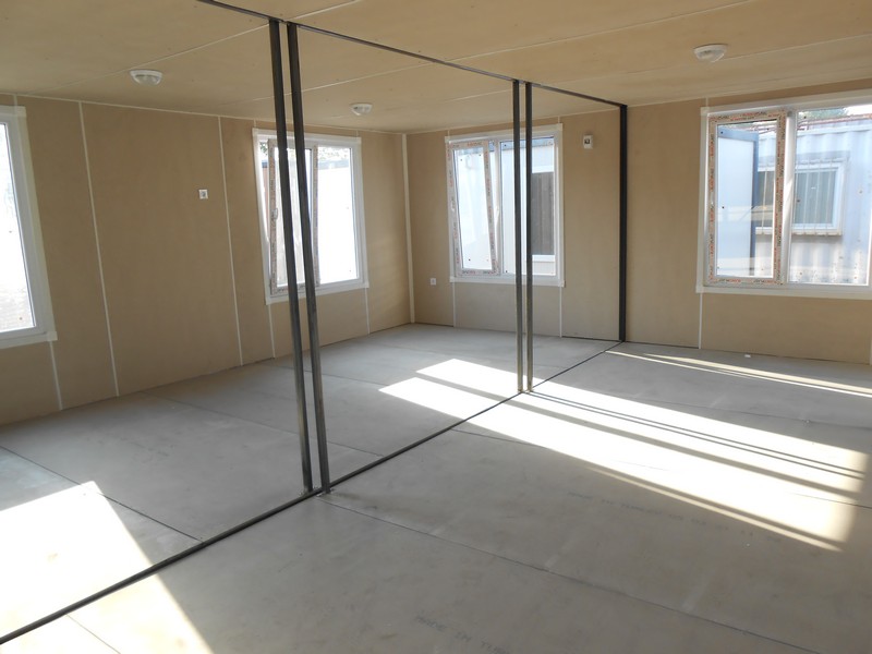 4 Adet 42 M² BIRLESIM CATILI KONTEYNER-DIŞI AHŞAP DESENLİ SAC-İÇİ BETOPAN/FULL