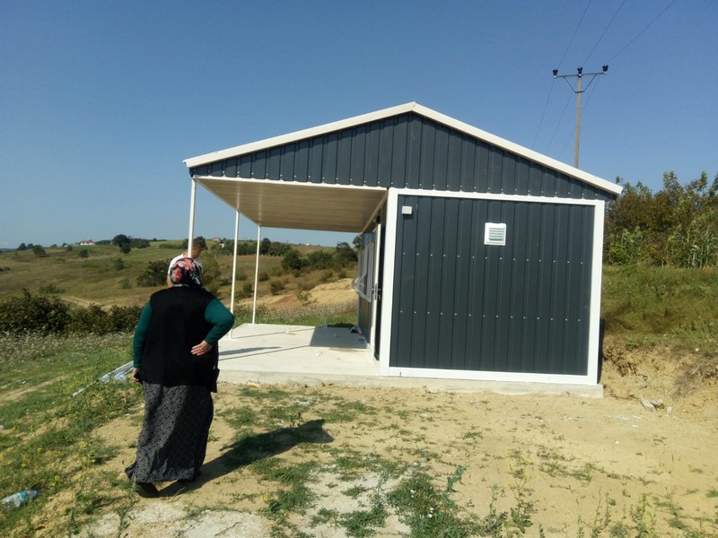21 M²  ÇATILI-SUNDURMALI-DIŞI FÜME SAC-İÇİ LAMİNA/FULL