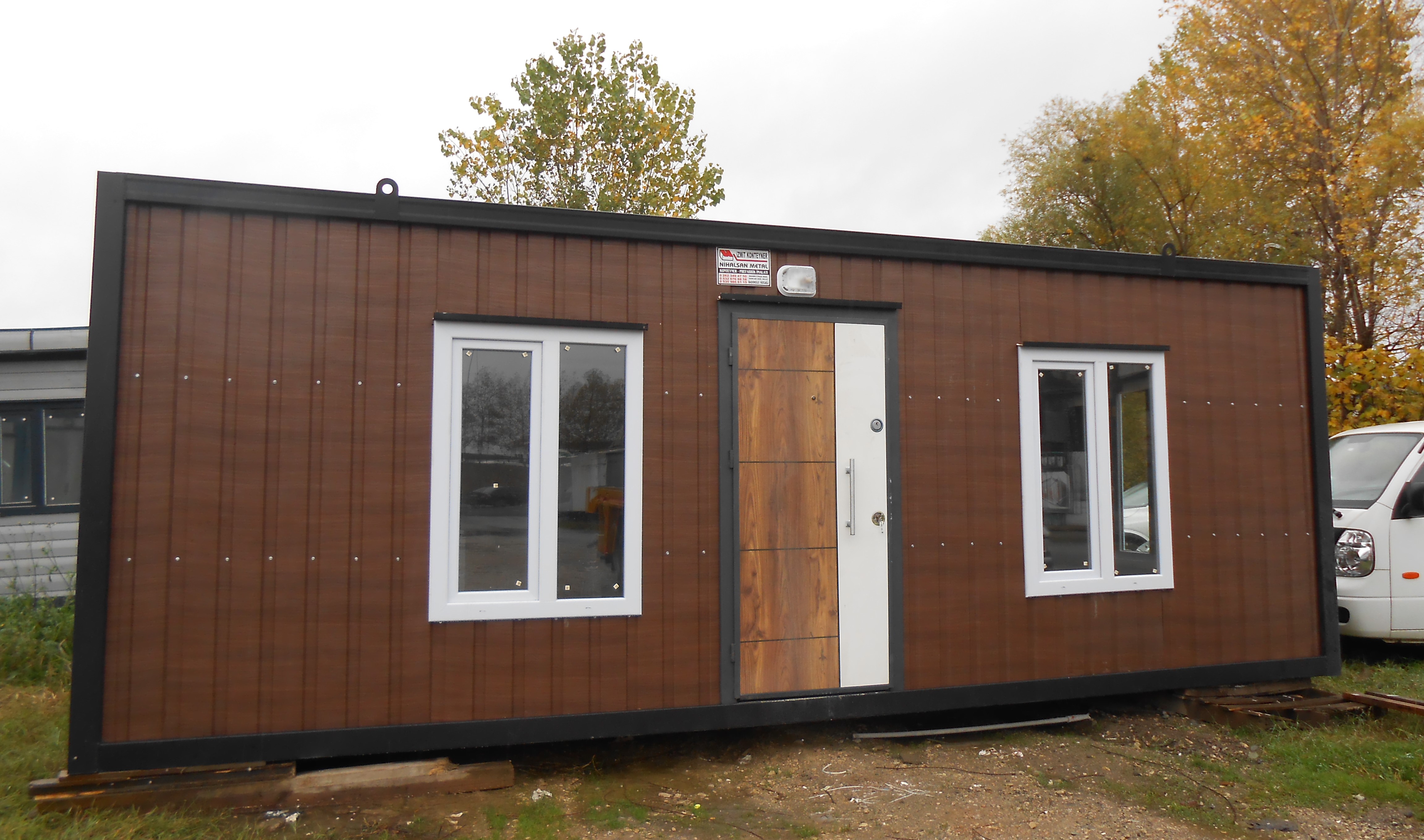 42 M² BİRLEŞİM KONTEYNER-DIŞI AHŞAP DESENLİ SAC-İÇİ BOYALI BETOPAN